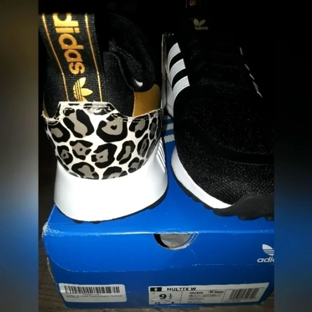 Unisex Multiplex Cheetah Print Adidas Sneakers neakers sz 9.5